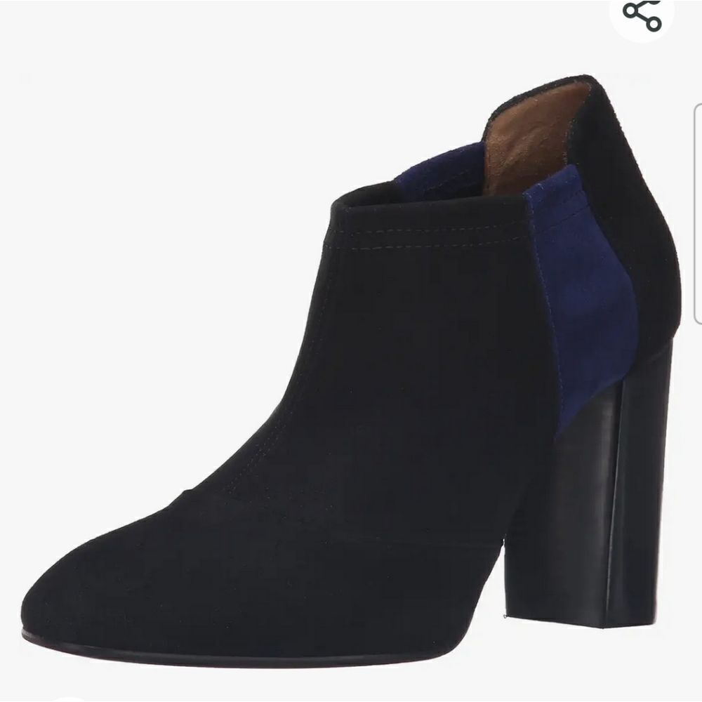 Aquatalia‎ Vale Stretch Suede Boot Size 8.5